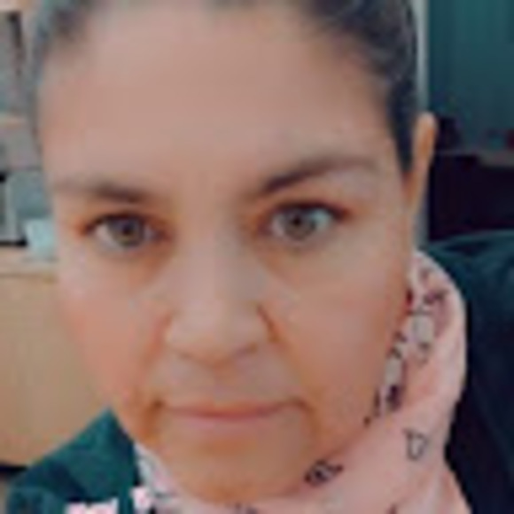 Meet your Posher, Isabel - Picture 1 of 1